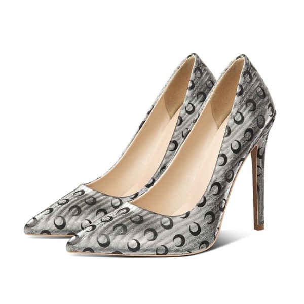 Sieviešu elegantas kurpes ar augstiem papēžiem - smails modelis