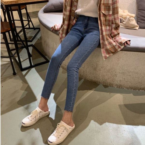 Blugi de dama mulati model uni cu talie inalta