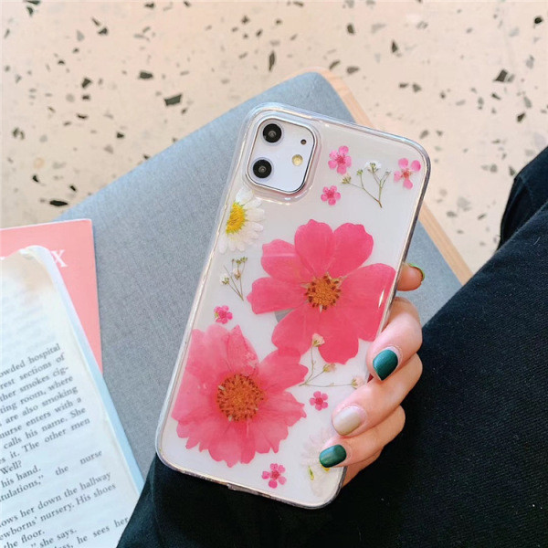 Läbipaistev värviliste lilledega silikoonümbris iPhone 11 jaoks