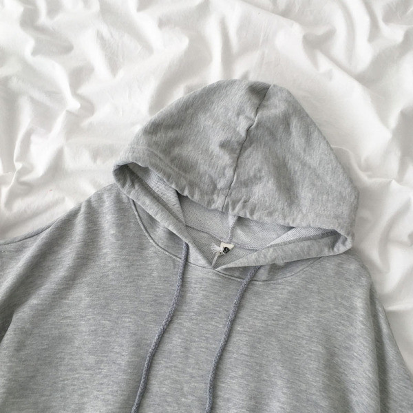 Moteriška laisvalaikio palaidinė ilgomis rankovėmis ir gobtuvu