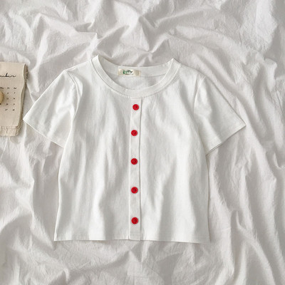 Sieviešu t-krekls ar pogām un ovālu kakla izgriezumu