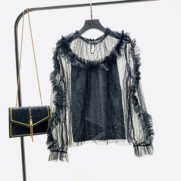 Bluza de dama model nou cu decolteu oval si maneci sigilate