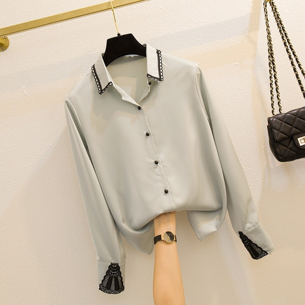 Cămașă modernă de damă cu guler clasic de șifon