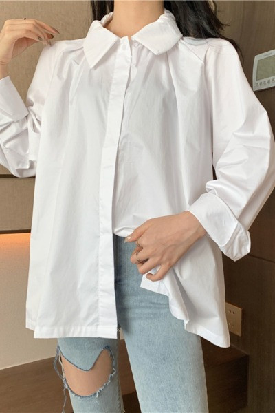 Laisvalaikio moteriški marškiniai klasikine apykakle ir ilgomis rankovėmis – plataus modelio