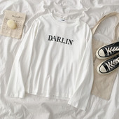 Дамска блуза с овално деколте и надпис