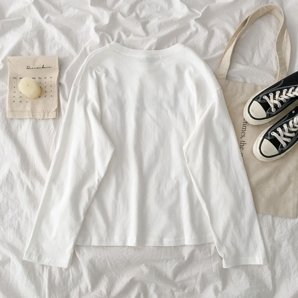 Дамска блуза с овално деколте и надпис