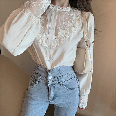 Női alkalmi fehér ing csipkével és gombokkal