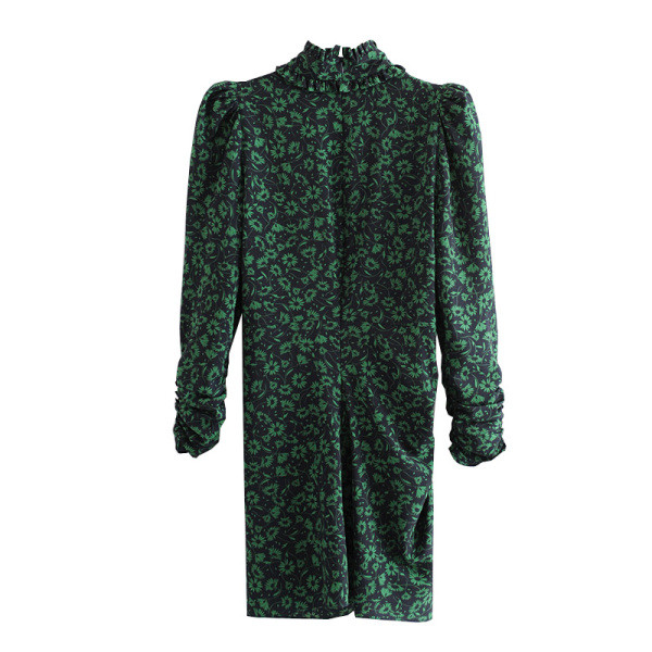 Virágos női ruha pólógallérral és elasztikus derékkal