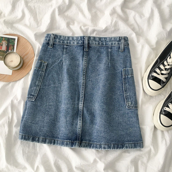 Modernus moteriškas sijonas aukštu juosmeniu ir užtrauktuku