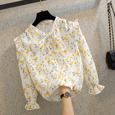 Madinga moteriška palaidinė su kaspinu, gėlių raštu ir 3/4 rankovėmis