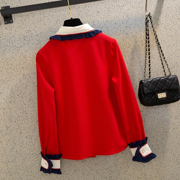 Moderns sieviešu krekls - ar klasisku apkakli un garām piedurknēm