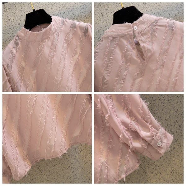 Elegantiška moteriška palaidinė žema apykakle ir blizgiu efektu