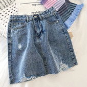 Moderni sieviešu svārki ar augstu vidukli un saplēstiem motīviem