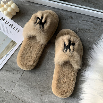 Sieviešu čības ar plakanu zoli ar dūnu un izšuvumu