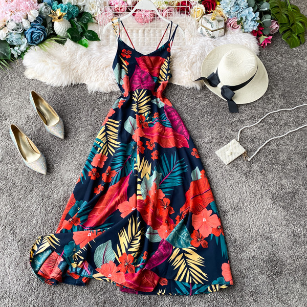 Pavasara sieviešu kleita ar špica kakla izgriezumu un ziedu apdruku