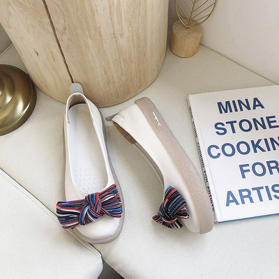 Moteriški laisvalaikio batai iš eko odos su kaspinu