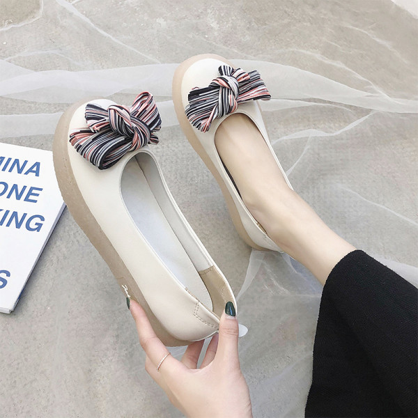 Moteriški laisvalaikio batai iš eko odos su kaspinu