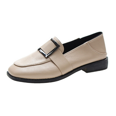 Sieviešu ikdienas mokasīni no eko ādas ar metāla sprādzi