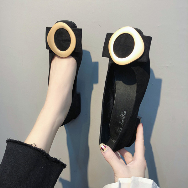 Női alkalmi cipő lapos talppal és csattal - öko velúrból