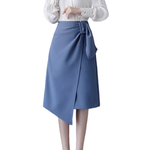 Laisvas moteriškas asimetrinis sijonas aukštu juosmeniu ir diržu