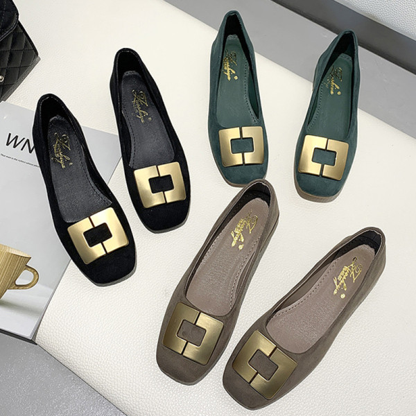 Női alkalmi cipő lapos talppal és csattal - öko velúrból