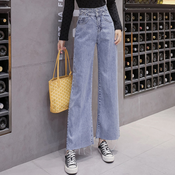 Moteriški laisvalaikio džinsai aukštu juosmeniu ir kišenėmis – platus modelis