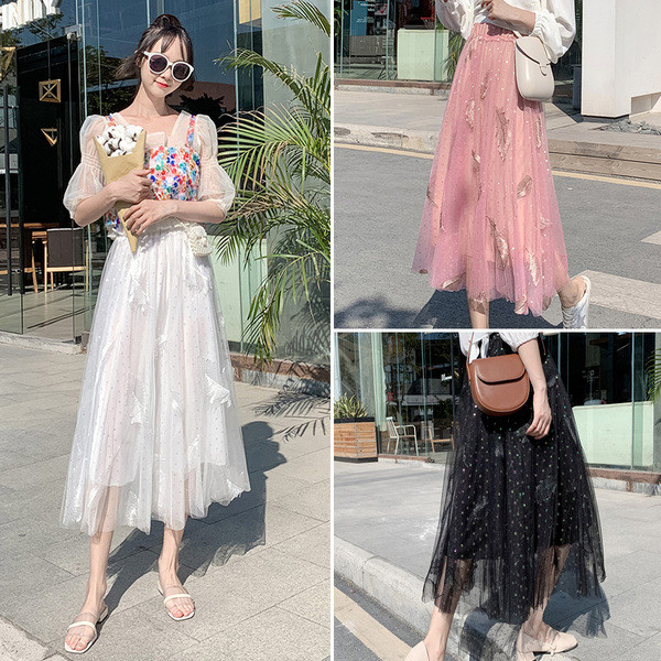 Naujo modelio moteriškas sijonas su siuvinėjimu ir blizgiu efektu