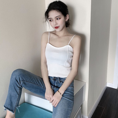 Aktuális női felső vékony pántokkal