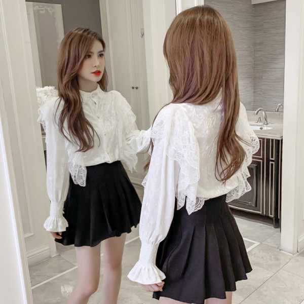 Stilingi moteriški aksominiai marškiniai su nėriniais ir sagomis