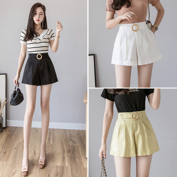 Sieviešu šorti ar augstu vidukli un jostu - plats modelis