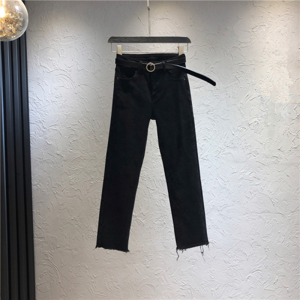 Moteriški laisvalaikio džinsai aukštu juosmeniu ir kišenėmis – tiesaus modelio