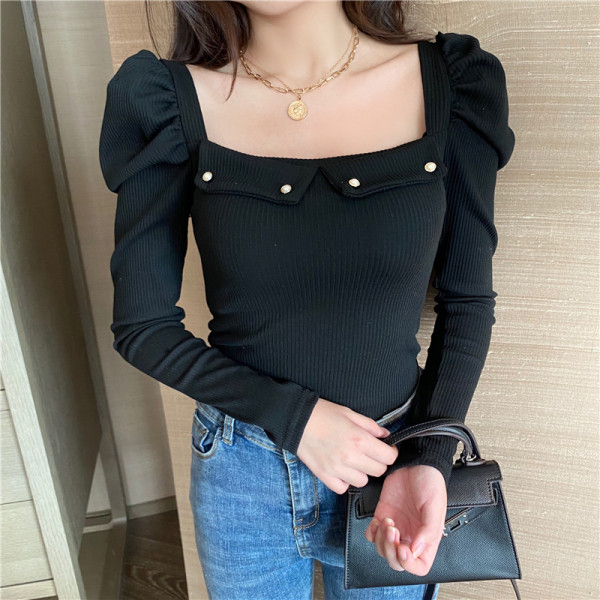 Bluză de damă modernă cu decolteu pătrat