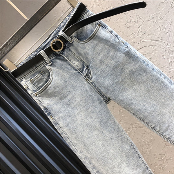 Sieviešu ikdienas džinsi ar augstu vidukli, jostu un kabatām