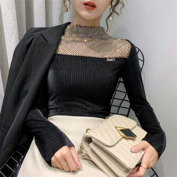 Modern női blúz félmagas gallérral illeszkedő modellel