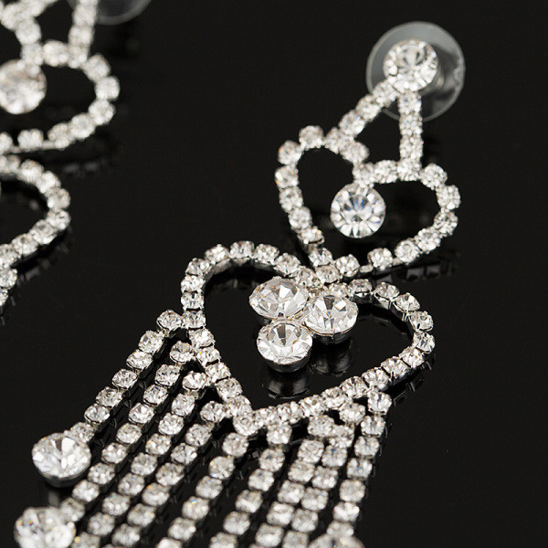 Modern női fülbevaló ezüst kövekkel