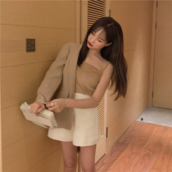 Puha női rövidnadrág magas derékkal