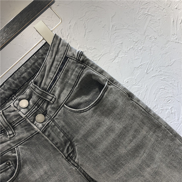 Modern női farmer szürke színben, magas derékkal