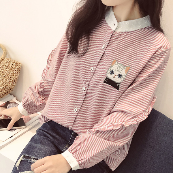 Alkalmi női ing rátéttel és gombokkal