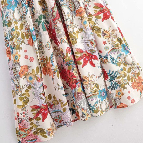 Лятна дамска рокля с лотос ръкав разкроен модел с флорален десен