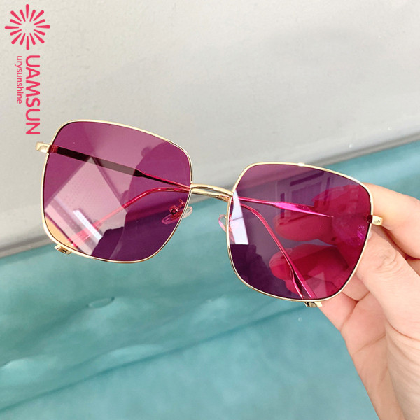 Stilingi moteriški akiniai nuo saulės plonu rėmeliu