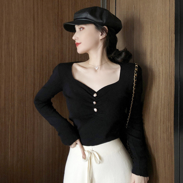 Liibuv naiste nööpidega pluus