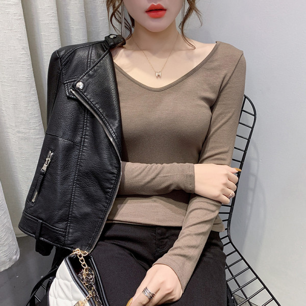 Ikdienas sieviešu blūze ar garām piedurknēm