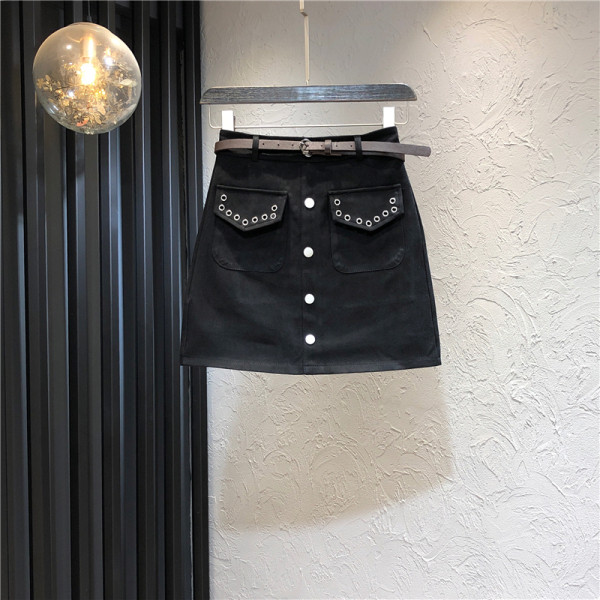 Sieviešu ikdienas svārki ar augstu vidukli, pogām un kabatu