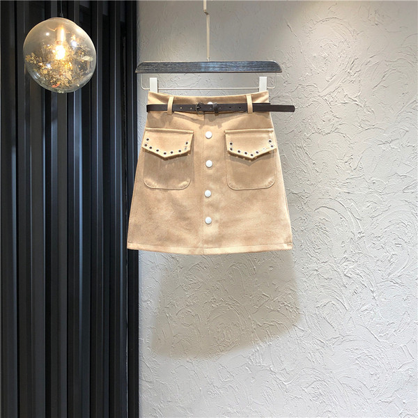 Sieviešu ikdienas svārki ar augstu vidukli, pogām un kabatu