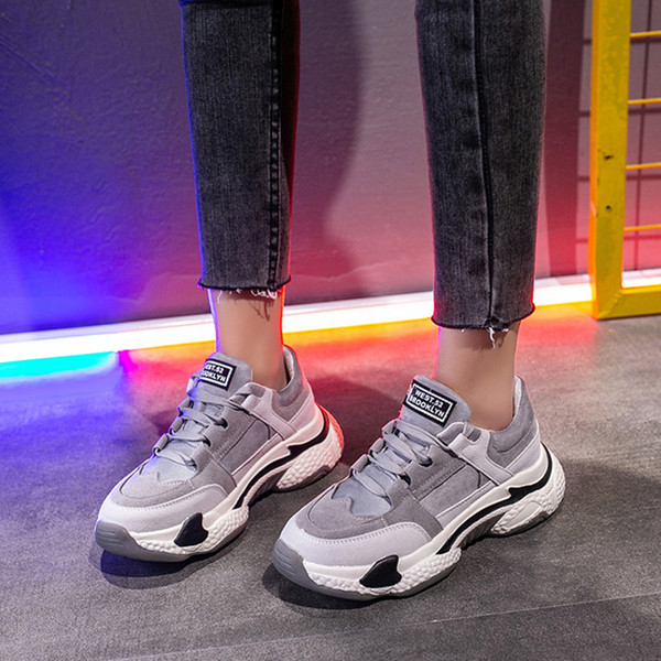 Ikdienas sieviešu kedas ar raupju zoli no eko zamšādas