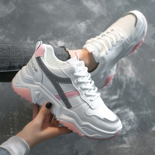 Sportiniai ir laisvalaikio moteriški sportbačiai spalvotais padais