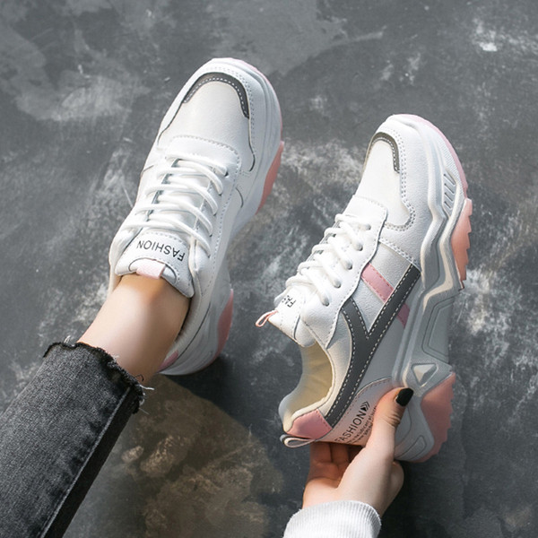 Sportiniai ir laisvalaikio moteriški sportbačiai spalvotais padais