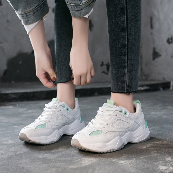 Női őszi tornacipő durva magas talppal