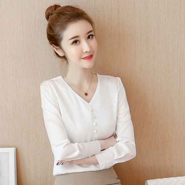 Cămașă elegantă de damă cu nasturi și decolteu spitz