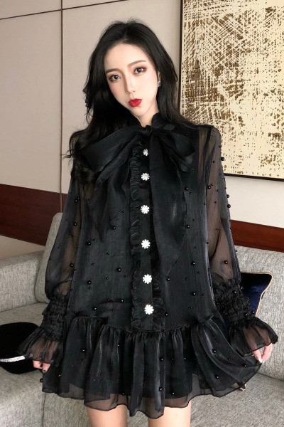 Retro sieviešu kleita ar apkakli ar lenti un pērlēm